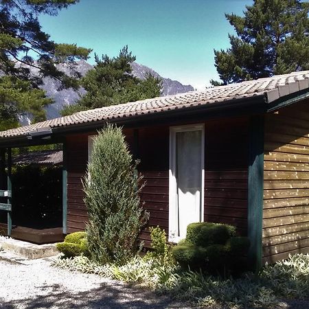 Camping La Cascade Villa Le Bourg-dʼOisans Екстериор снимка