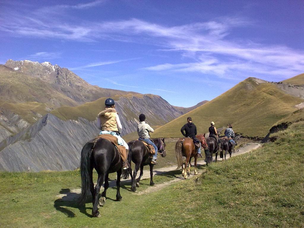 Camping La Cascade Villa Le Bourg-dʼOisans Екстериор снимка